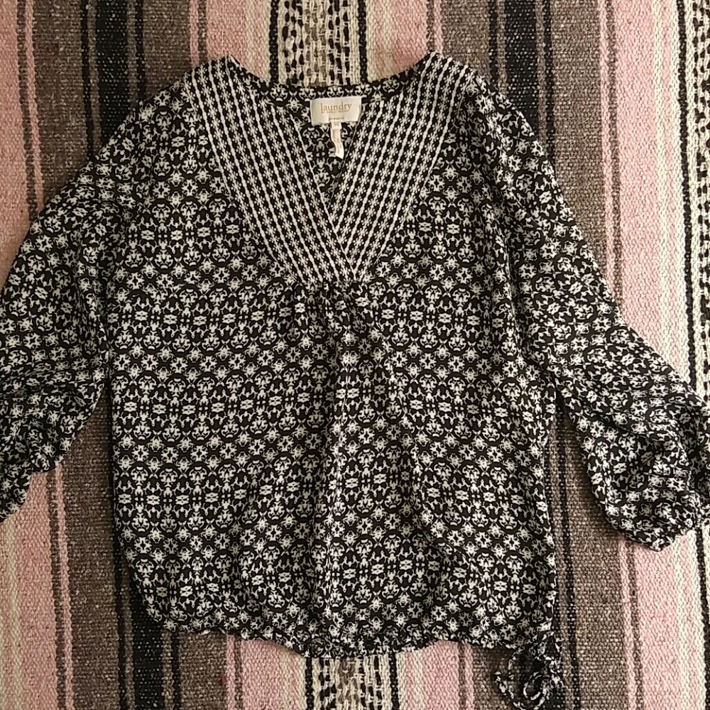 Laundry shirt